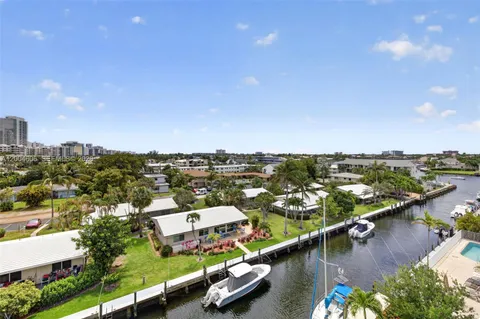 $360,000 | 3210 Southeast 10th Street, Unit 6B, Pompano Beach, FL 33062