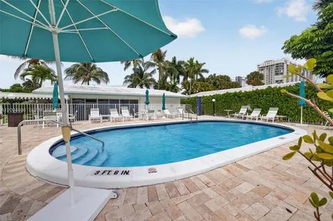 $360,000 | 3210 Southeast 10th Street, Unit 6B, Pompano Beach, FL 33062