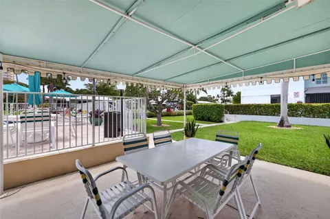 $360,000 | 3210 Southeast 10th Street, Unit 6B, Pompano Beach, FL 33062