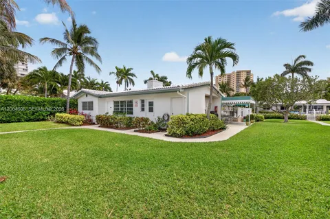 $360,000 | 3210 Southeast 10th Street, Unit 6B, Pompano Beach, FL 33062