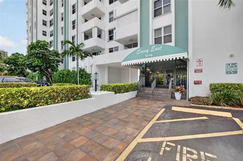 $360,000 | 3210 Southeast 10th Street, Unit 6B, Pompano Beach, FL 33062