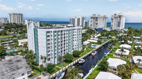$360,000 | 3210 Southeast 10th Street, Unit 6B, Pompano Beach, FL 33062