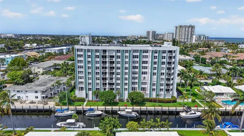 $360,000 | 3210 Southeast 10th Street, Unit 6B, Pompano Beach, FL 33062