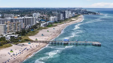 $360,000 | 3210 Southeast 10th Street, Unit 6B, Pompano Beach, FL 33062
