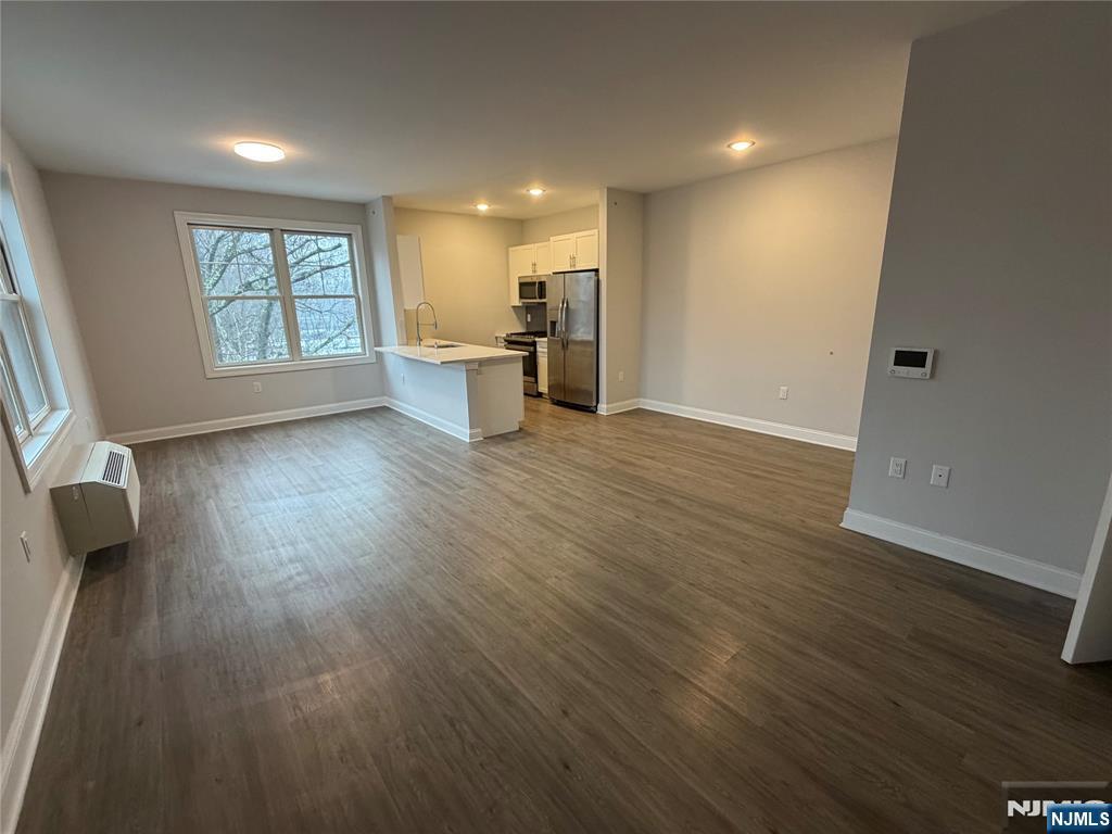 40 West Park Avenue, Unit 308 Park Ridge, NJ 07656 - Photo 3 of 9