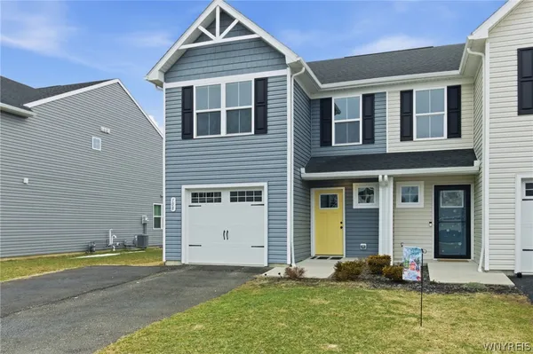 $279,900 | 108 South Drive, West Seneca, NY 14218