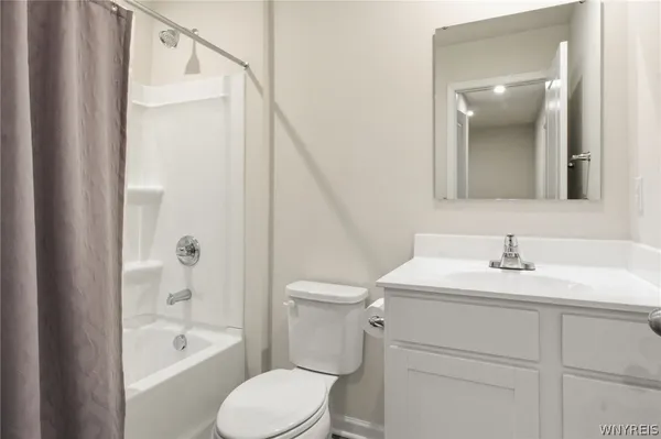 $279,900 | 108 South Drive, West Seneca, NY 14218
