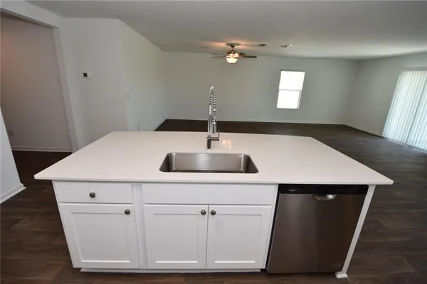 $2,400 | 9 Springwood Drive, Palm Coast, FL 32137