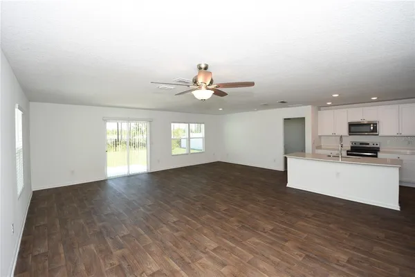 $2,400 | 9 Springwood Drive, Palm Coast, FL 32137