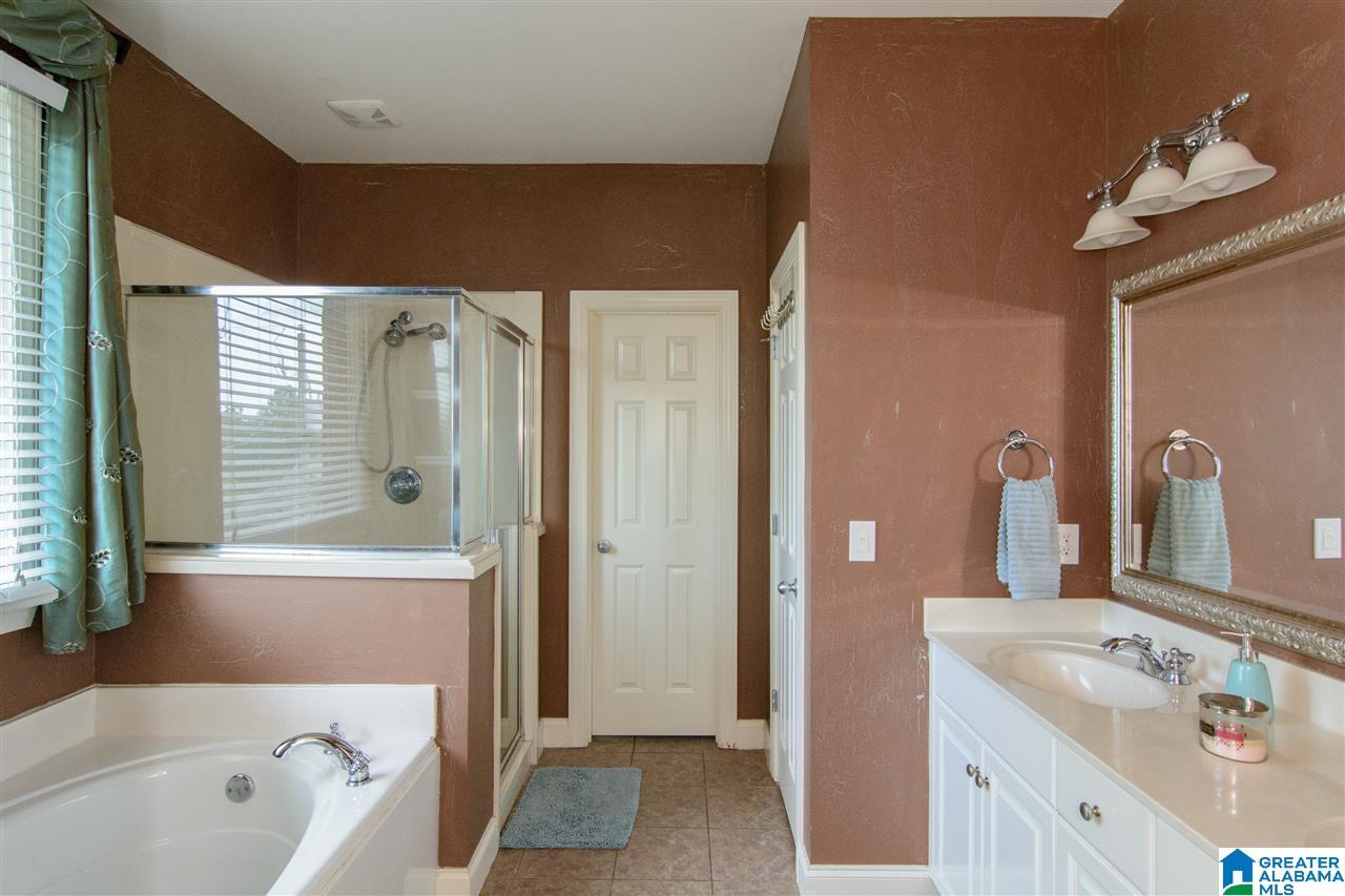 275 Linwood Road Sterrett, AL 35147 - Photo 15 of 38