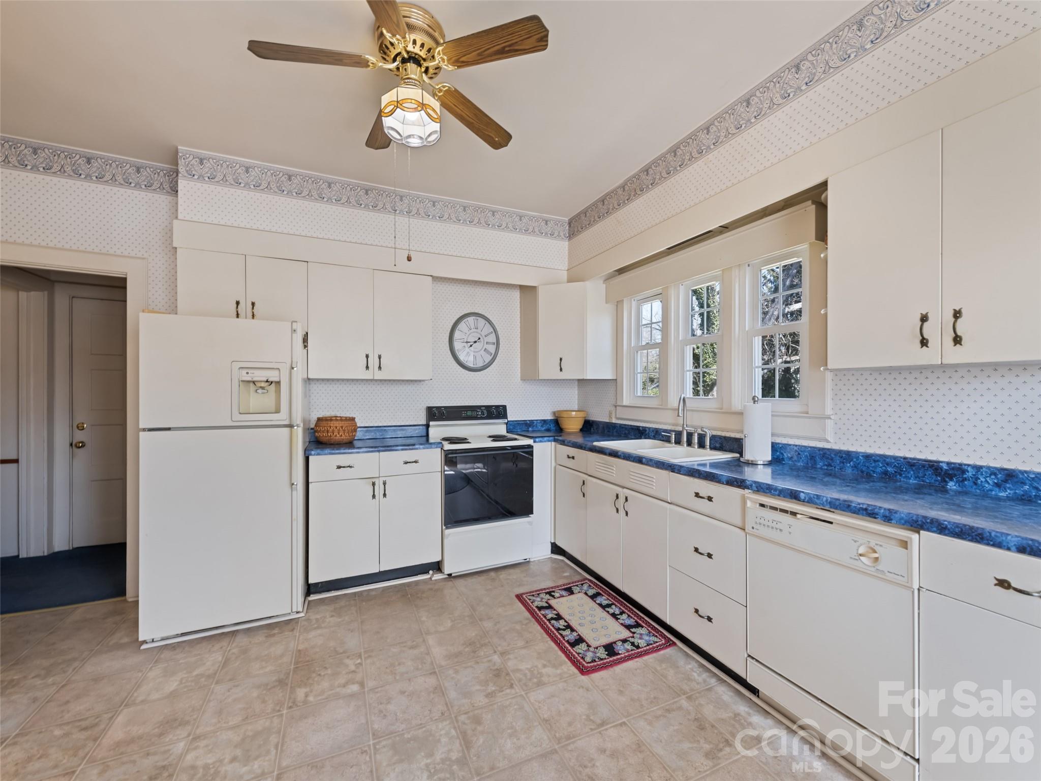 151 Hampton Heights Road Canton, NC 28716 - Photo 21 of 48