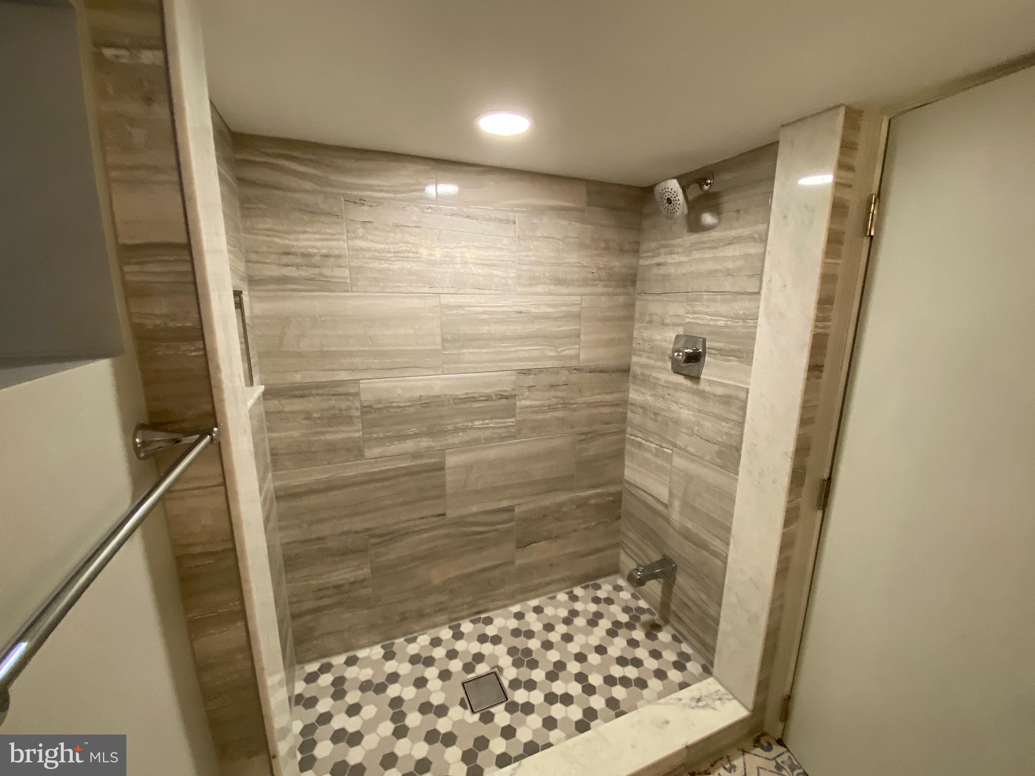 9207 State Rd. Philadelphia, PA 19114 - Photo 18 of 23 Gallery Image 18