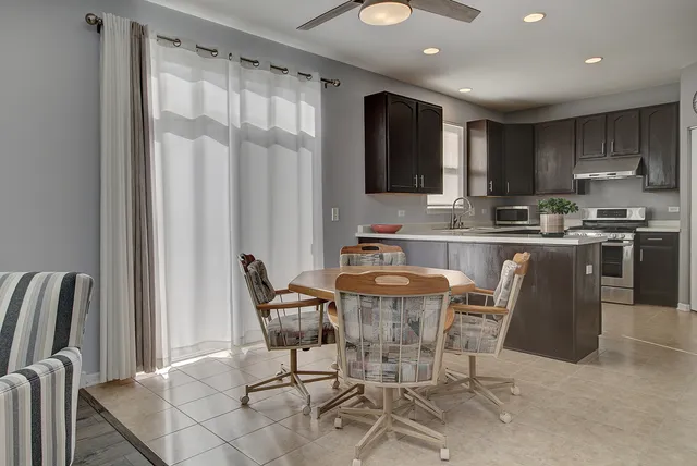 $399,000 | 7652 Scarlett Oak Drive, Plainfield, IL 60586