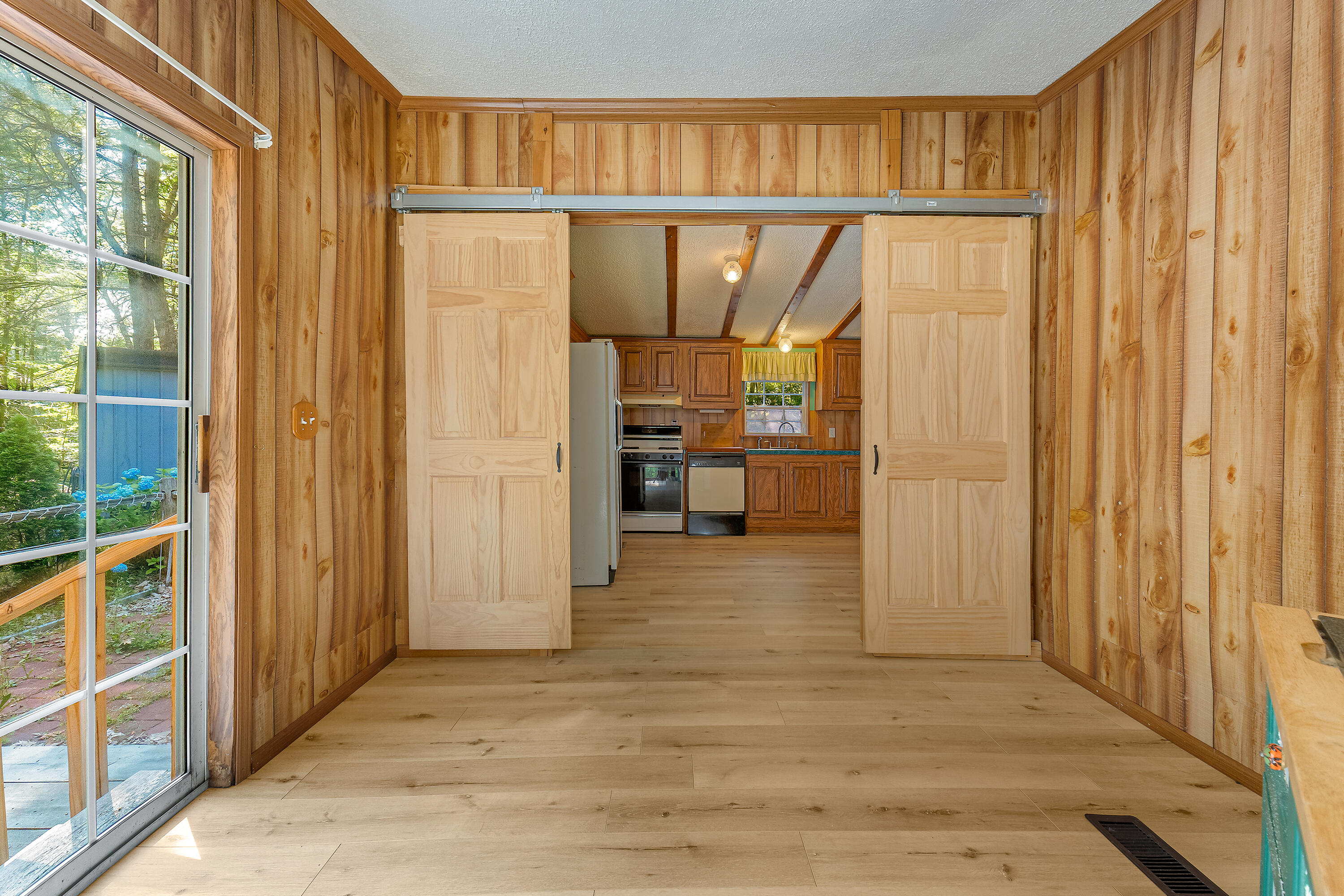 164 Clifford Road Phippsburg, ME 04562 - Photo 21 of 48 164 Clifford Rd_119