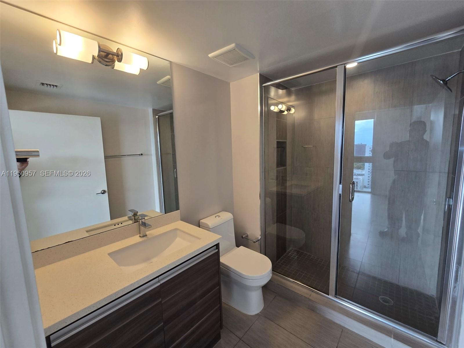 117 Southwest 10th Street, Unit 2209 Miami, FL 33130 - Photo 23 of 25