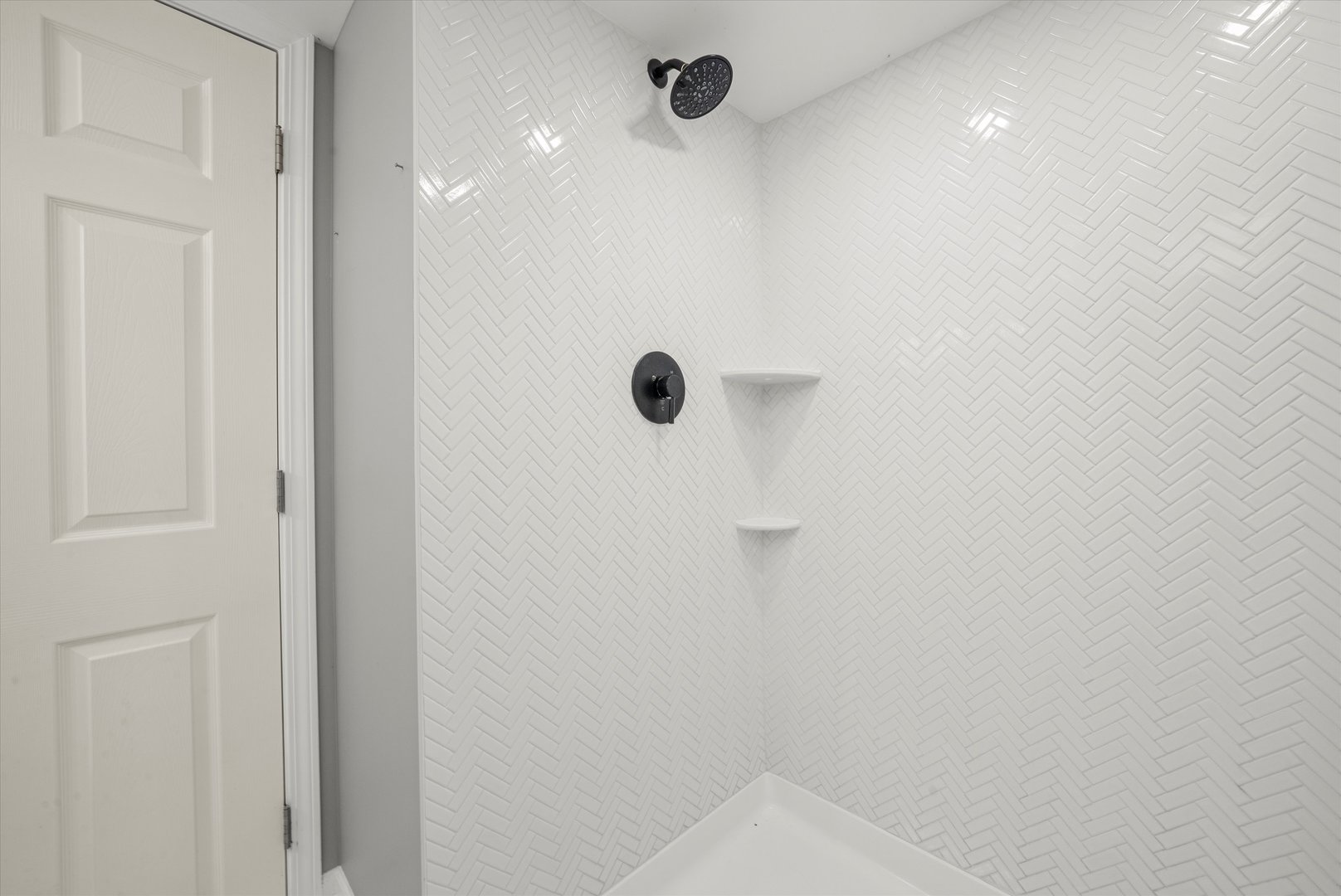 1212 Grandview Avenue Lockport, IL 60441 - Photo 24 of 38 a bathroom with a shower