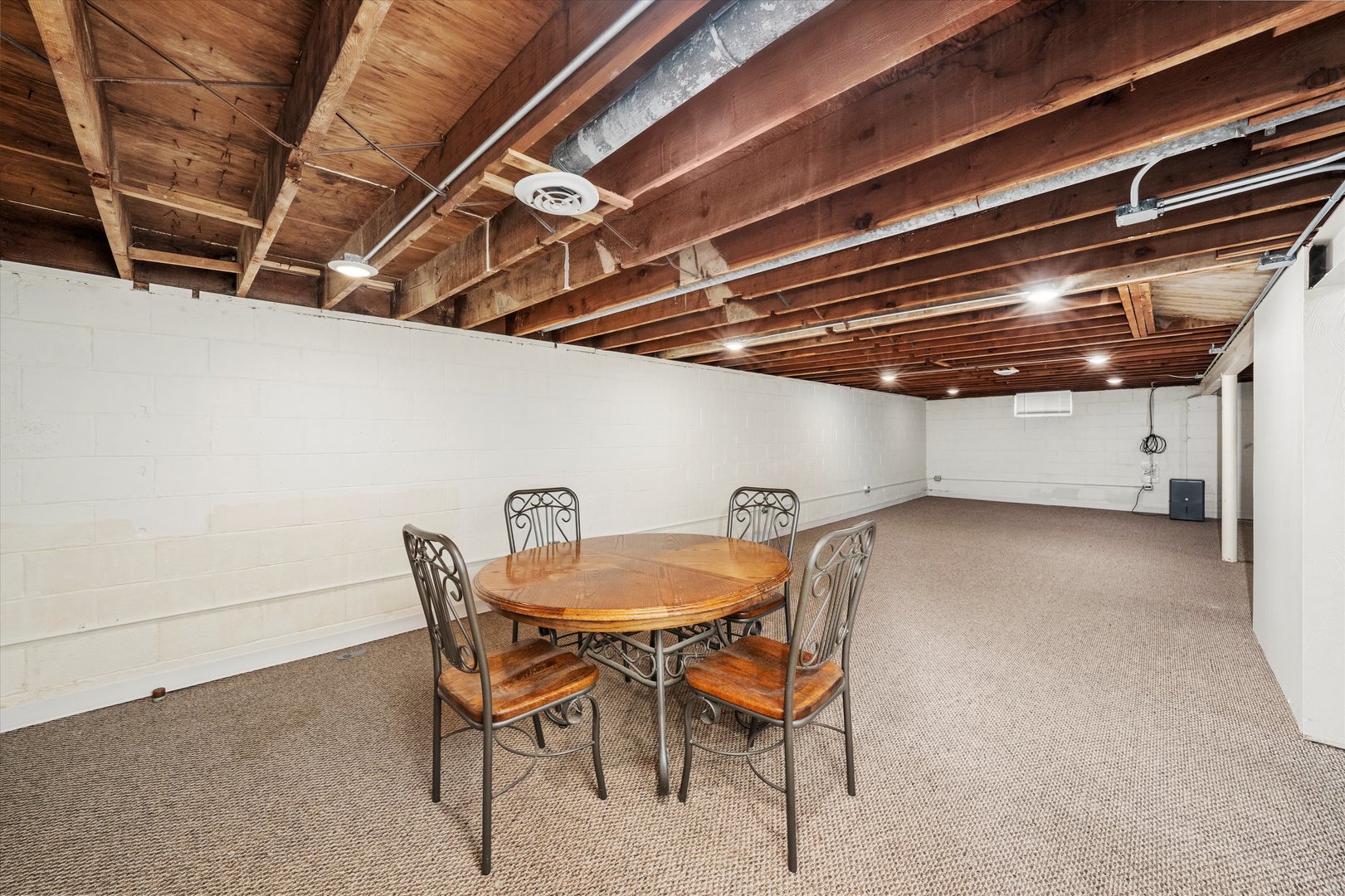 1212 Grandview Avenue Lockport, IL 60441 - Photo 29 of 38 a view of a chairs and table in an empty room
