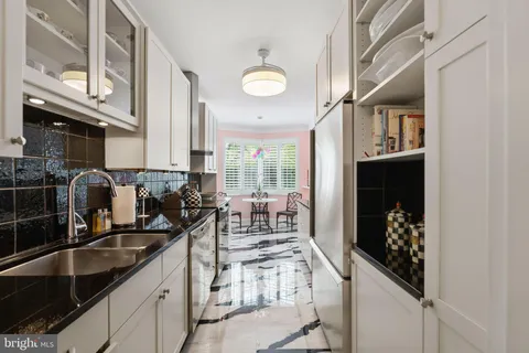 $940,000 | 2801 New Mexico Avenue Northwest, Unit 204, Washington, DC 20007