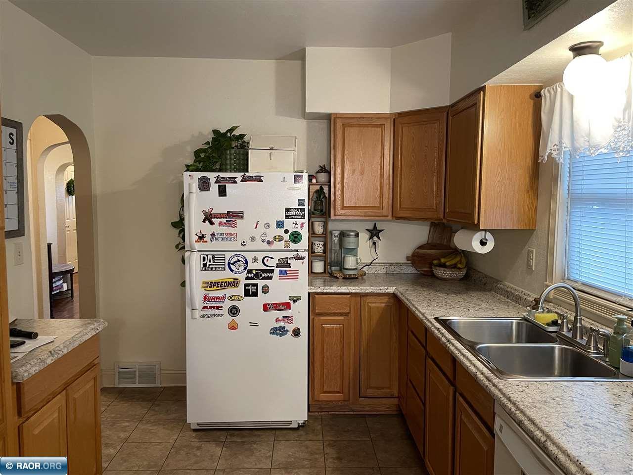 322 6th Street Southwest Chisholm, MN 55719 - Photo 11 of 39