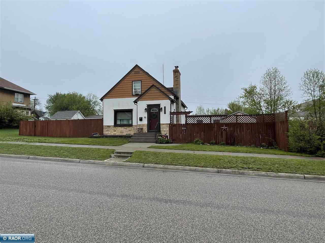 322 6th Street Southwest Chisholm, MN 55719 - Photo 23 of 39