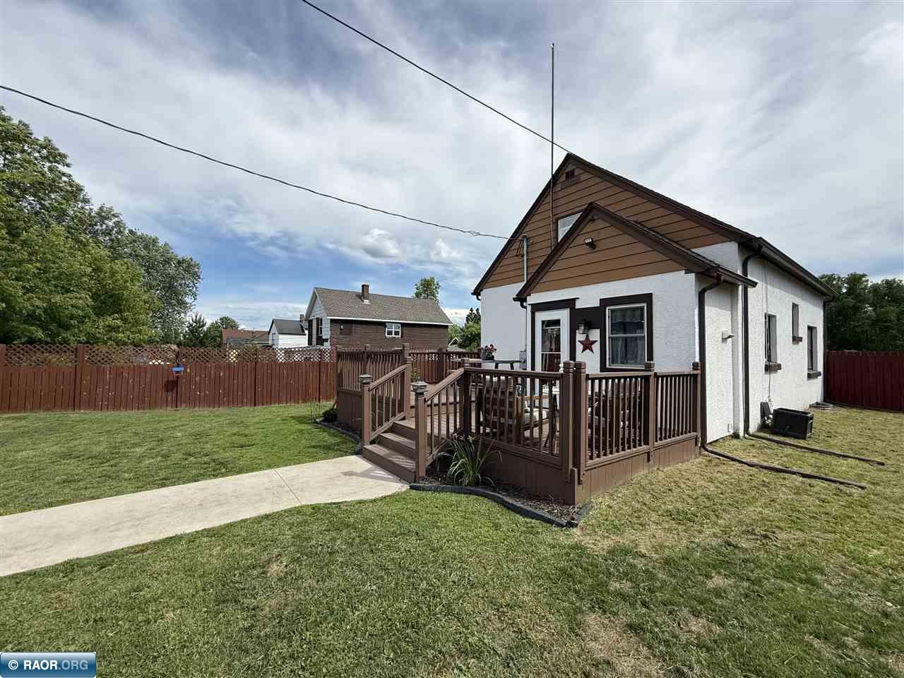 322 6th Street Southwest Chisholm, MN 55719 - Photo 25 of 39