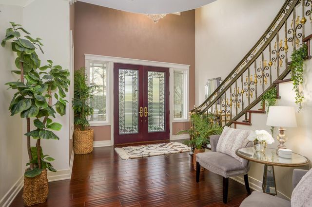 $6,488,000 | 780 South El Monte Avenue, Los Altos, CA 94022