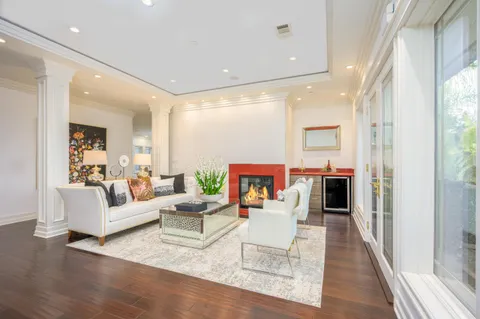 $6,488,000 | 780 South El Monte Avenue, Los Altos, CA 94022