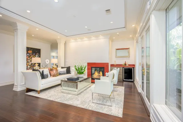 $6,488,000 | 780 South El Monte Avenue, Los Altos, CA 94022