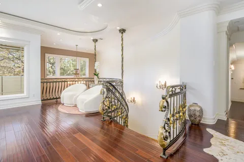 $6,488,000 | 780 South El Monte Avenue, Los Altos, CA 94022