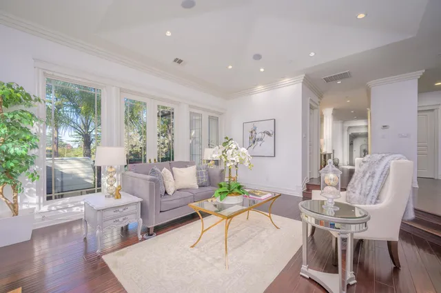 $6,488,000 | 780 South El Monte Avenue, Los Altos, CA 94022