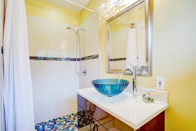 $6,488,000 | 780 South El Monte Avenue, Los Altos, CA 94022