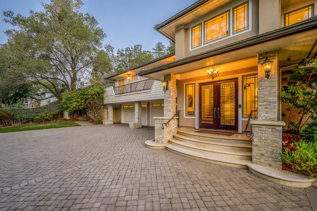 $6,488,000 | 780 South El Monte Avenue, Los Altos, CA 94022