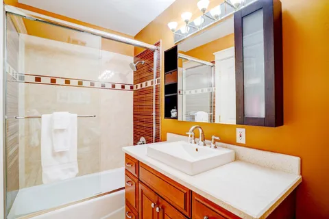 $6,488,000 | 780 South El Monte Avenue, Los Altos, CA 94022