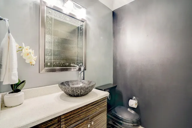 $6,488,000 | 780 South El Monte Avenue, Los Altos, CA 94022