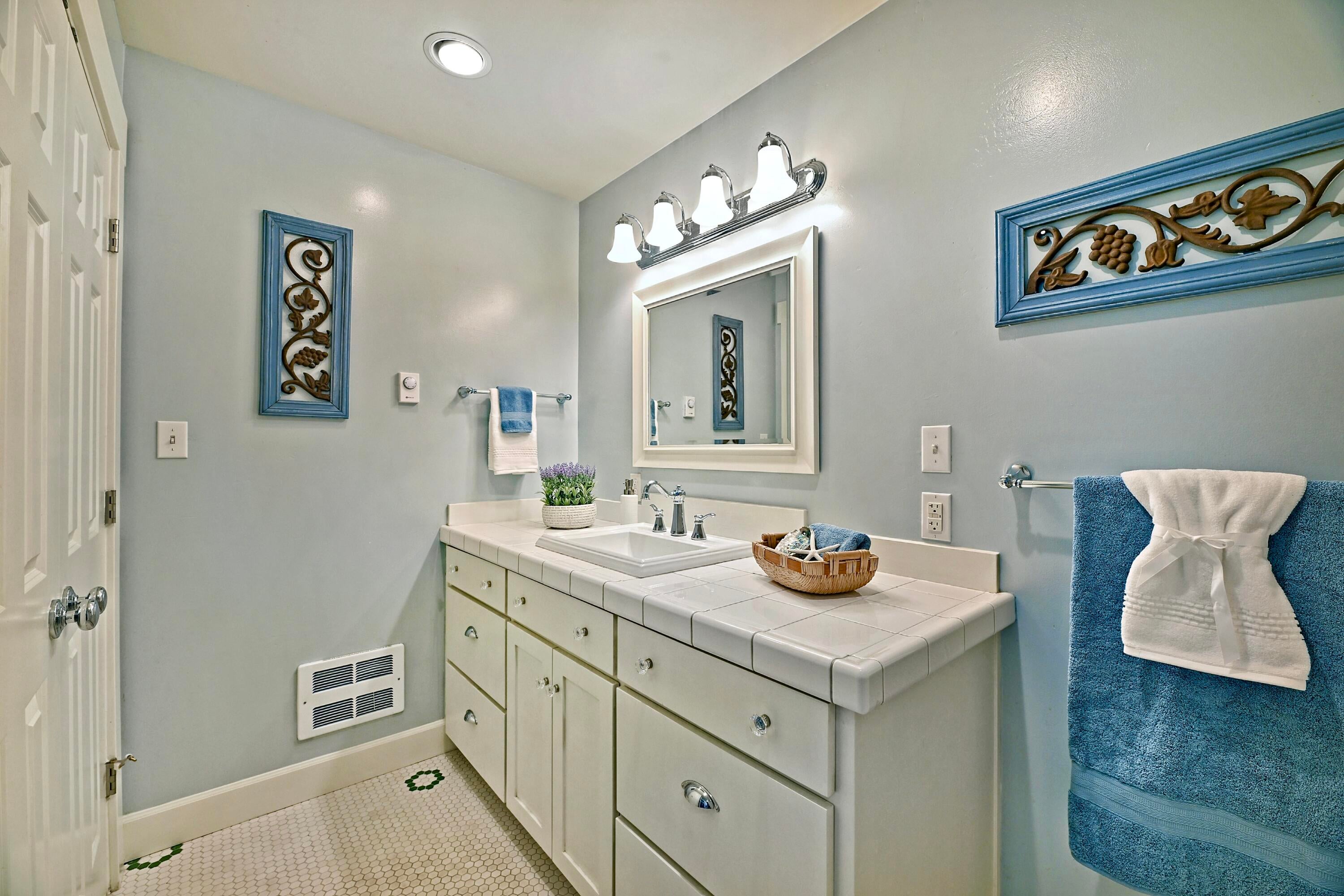 4292 Tami Lane Central Point, OR 97502 - Photo 24 of 37 24
