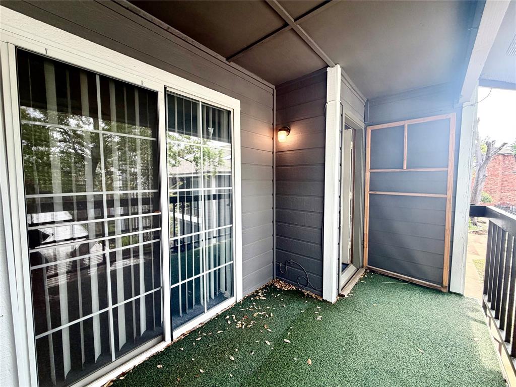 18333 Roehampton Drive, Unit 624 Dallas, TX 75252 - Photo 27 of 39 a view of front door and porch