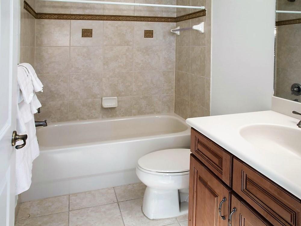 8305 Northwest 7th Court Boca Raton, FL 33487 - Photo 13 of 36 0 (9)