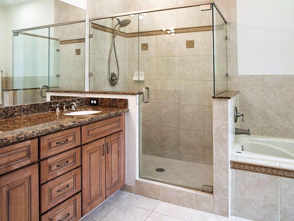 8305 Northwest 7th Court Boca Raton, FL 33487 - Photo 21 of 36 0 (20)