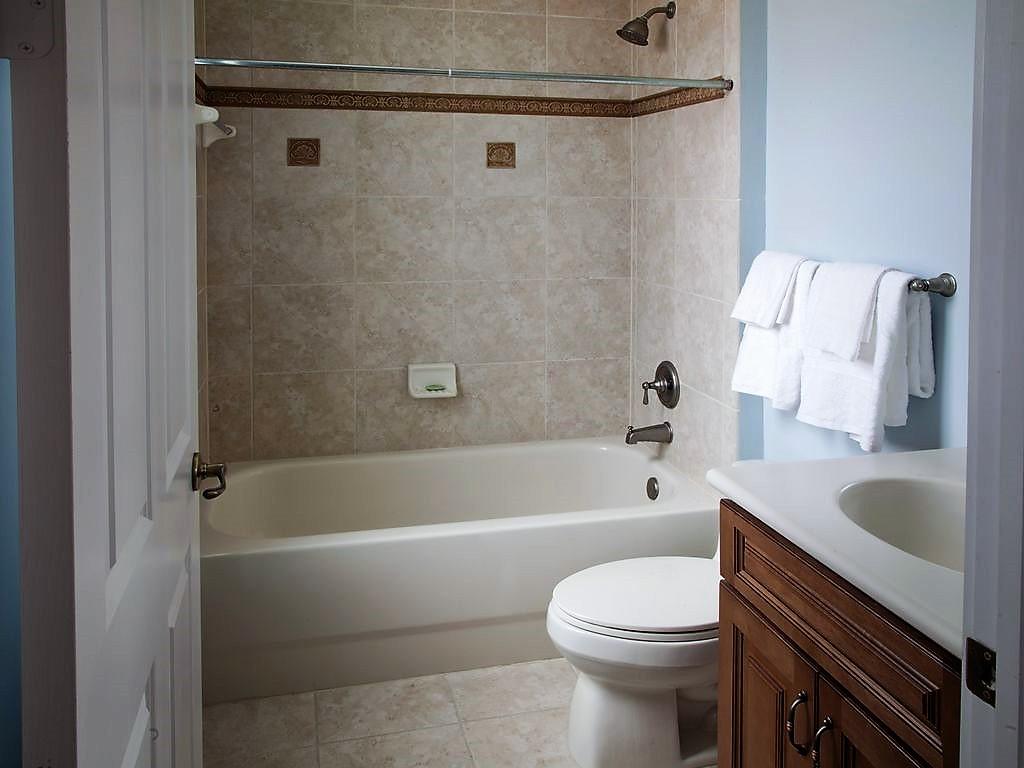 8305 Northwest 7th Court Boca Raton, FL 33487 - Photo 28 of 36 0 (21)