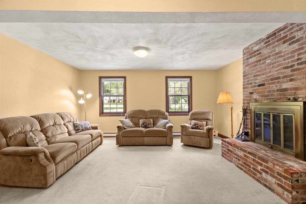 35 Willowdale Road Topsfield, MA 01983 - Photo 16 of 41 Gallery Image 16