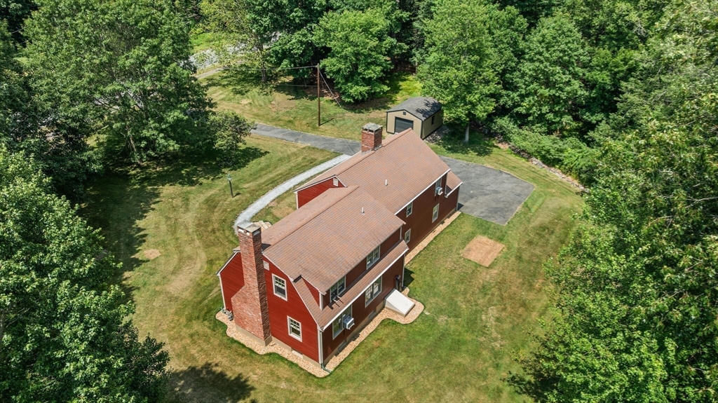 35 Willowdale Road Topsfield, MA 01983 - Photo 4 of 41 Gallery Image 4
