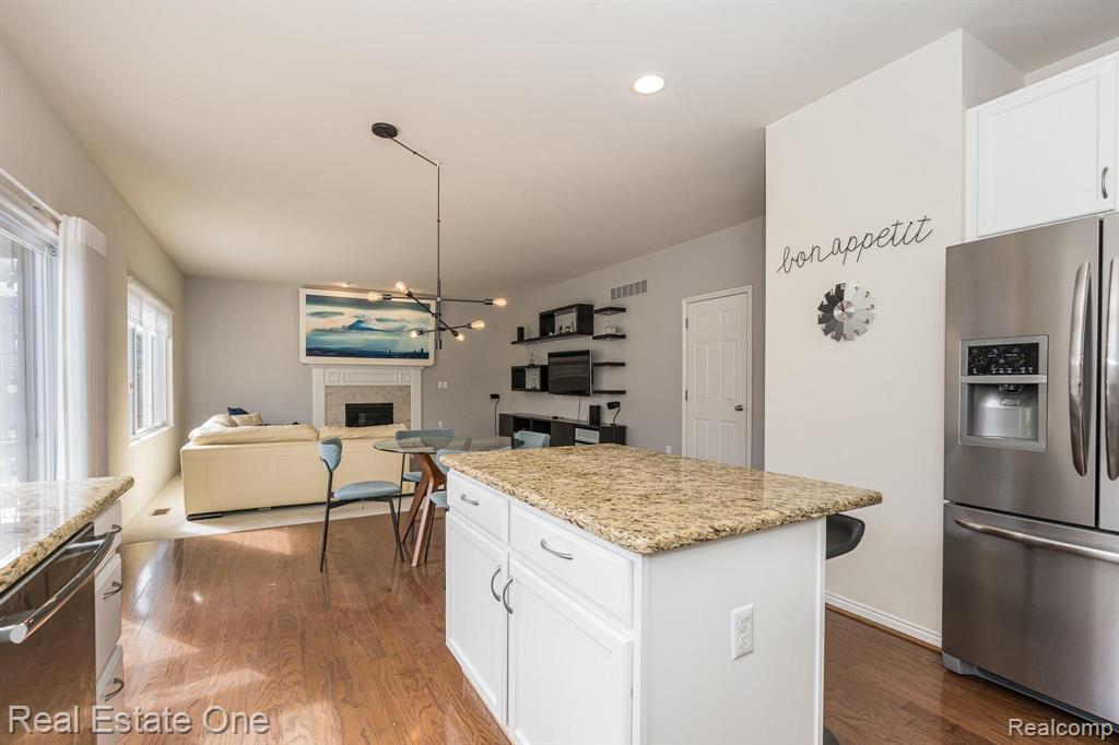 3296 Fantail Drive Rochester Hills, MI 48309 - Photo 10 of 41