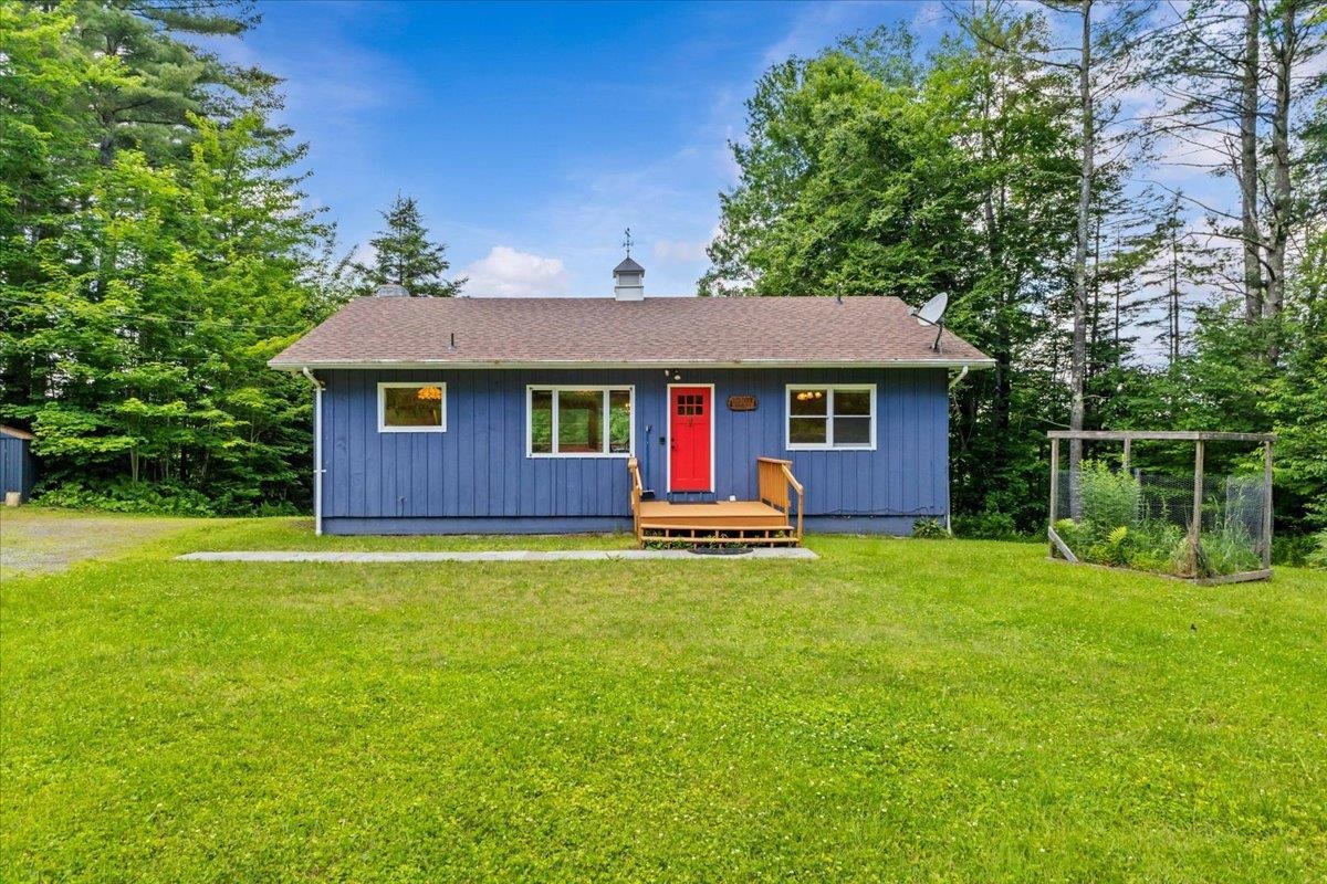 5879 Randolph Road Morristown, VT 05661 - Photo 4 of 42