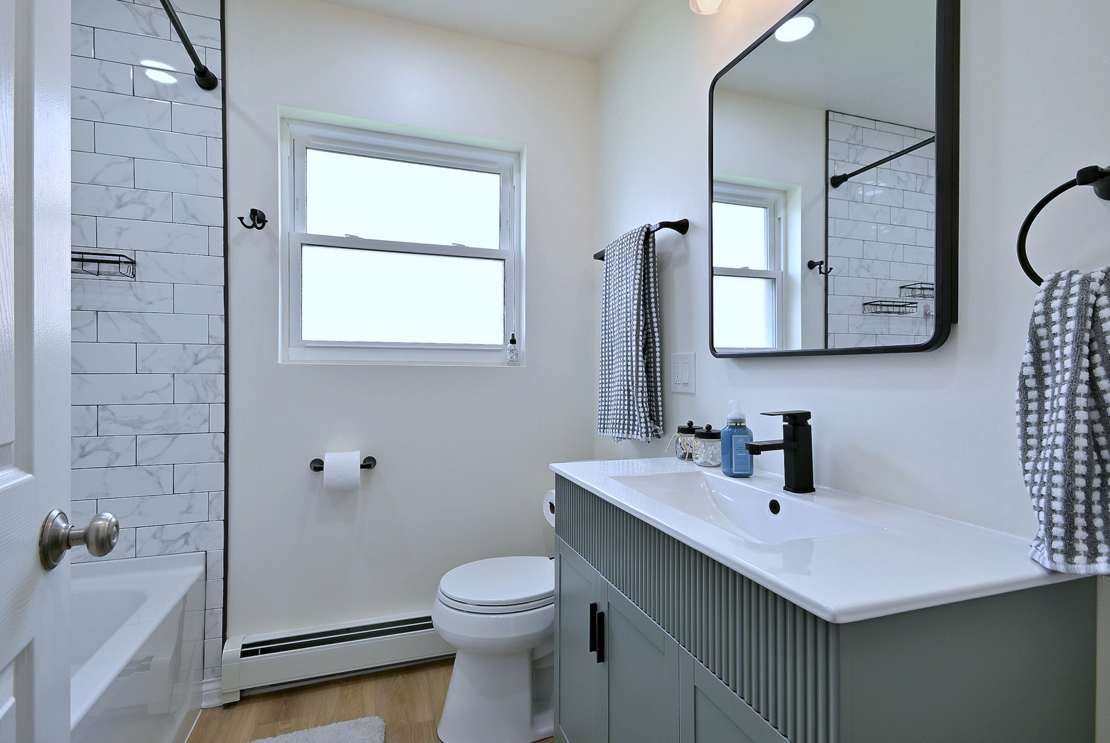 8107 West Irving Park Road Chicago, IL 60634 - Photo 10 of 37