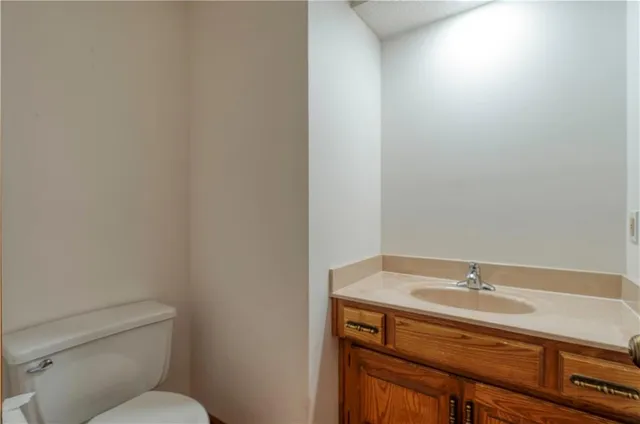 $425,000 | 12201 Carter Street, Overland Park, KS 66213