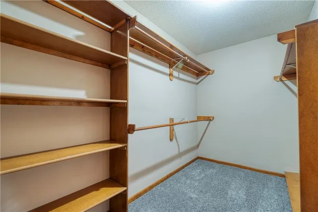 $425,000 | 12201 Carter Street, Overland Park, KS 66213