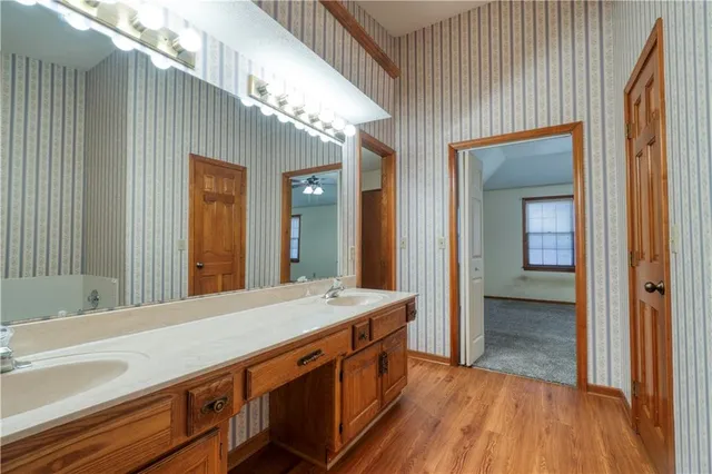 $425,000 | 12201 Carter Street, Overland Park, KS 66213