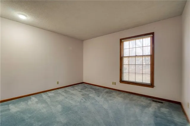 $425,000 | 12201 Carter Street, Overland Park, KS 66213