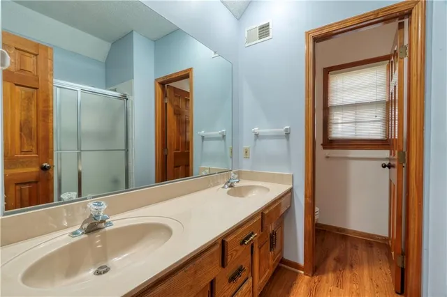 $425,000 | 12201 Carter Street, Overland Park, KS 66213