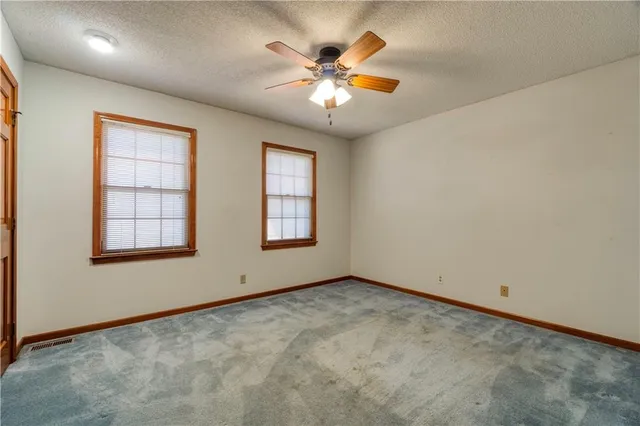 $425,000 | 12201 Carter Street, Overland Park, KS 66213